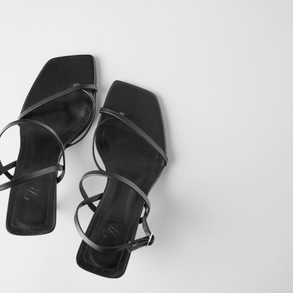 Zara NWOT strappy Square toe mid heel sandal